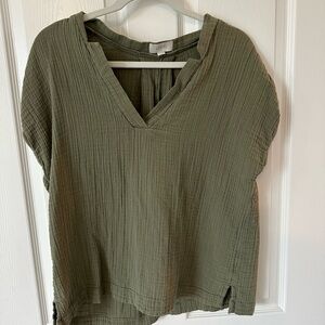 LOFT Green Sleeveless Ribbed Blouse